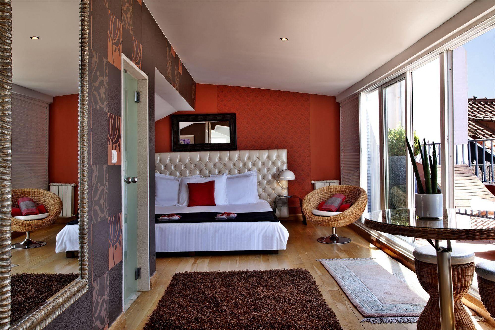 Solar Dos Mouros Hotel Lisbon